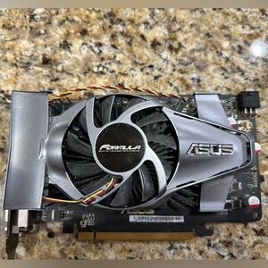 Asus EAH5750 graphics card 1GB GDDR5